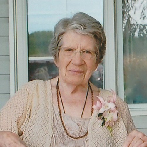 Evelyn Cross